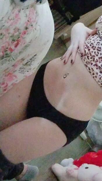 Full leaked Luvmepleas private onlyfans photo