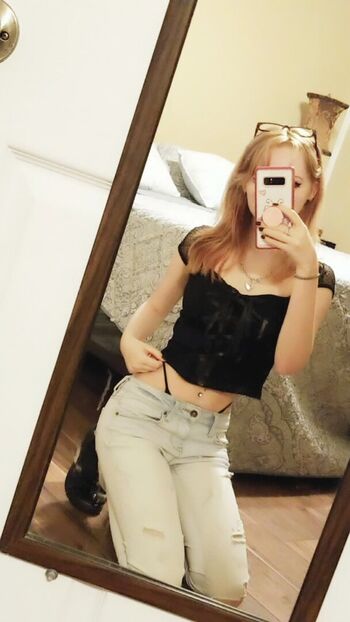 Full leaked Luvmepleas private onlyfans photo