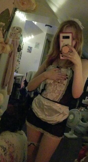 Full leaked Luvmepleas private onlyfans photo