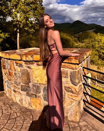 Full leaked Luweazl private onlyfans photo
