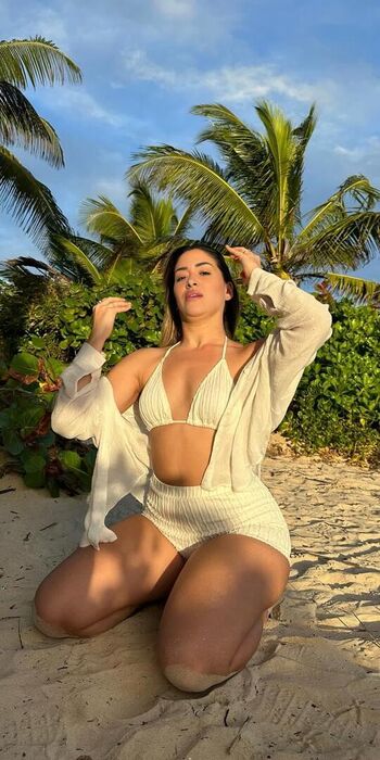 Maricel Freire Hotwife