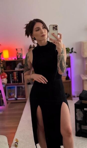 Full leaked Leaa nit/ private onlyfans photo