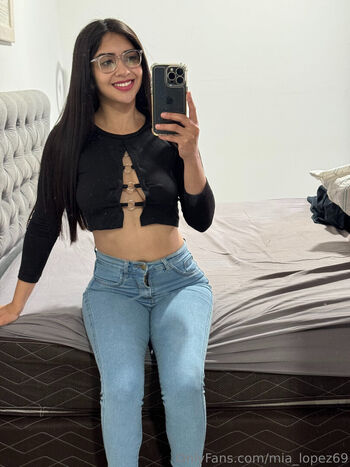 mia_lopez_g