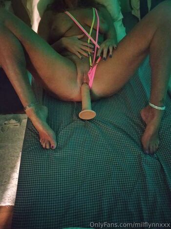 MilfLynnxxx