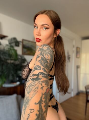 misscharleyknox