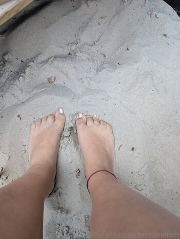 momsandfeet