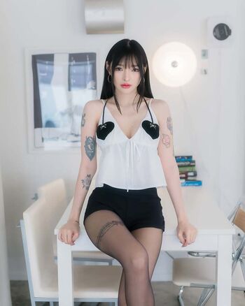 Full leaked Nnewys private onlyfans photo