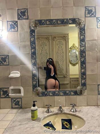 Full leaked Noflowersforyou page private onlyfans photo