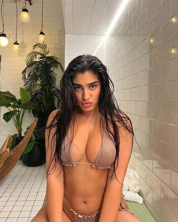 Full leaked Parmida shahbazy private onlyfans photo