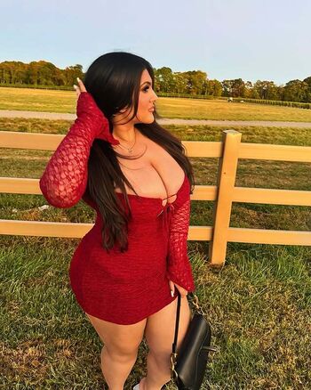 Full leaked Prettydesibabixo private onlyfans photo