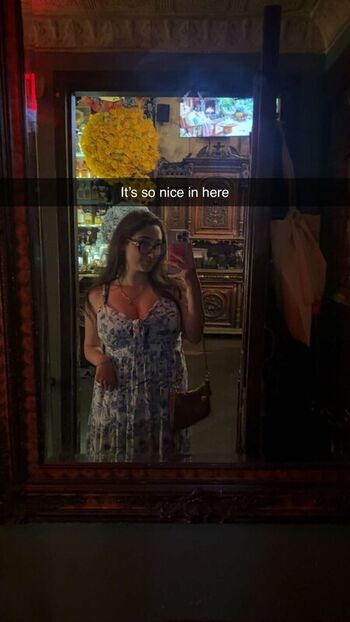 Full leaked Qveenjulia private onlyfans photo