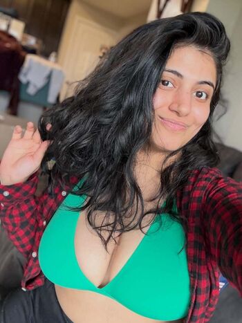 Full leaked Rashmi van private onlyfans photo