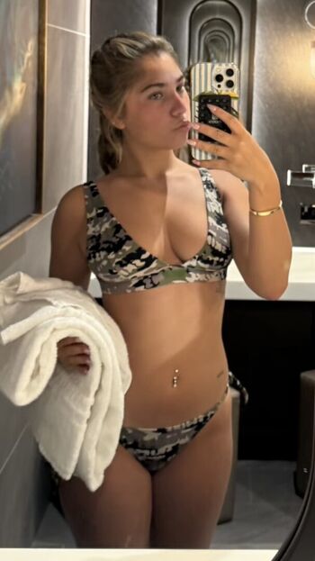 Full leaked Rosie mcclelland private onlyfans photo