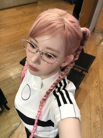 Full leaked Sakura miyawaki page private onlyfans photo