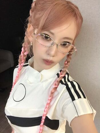 Full leaked Sakura miyawaki page private onlyfans photo
