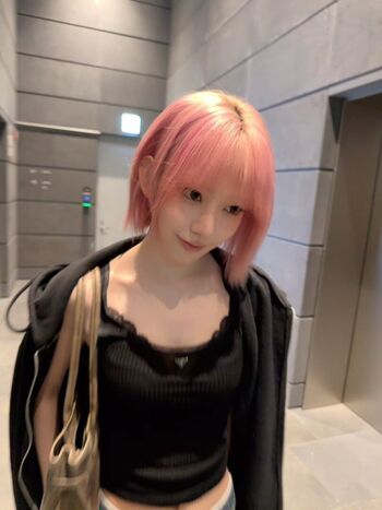 Full leaked Sakura miyawaki private onlyfans photo