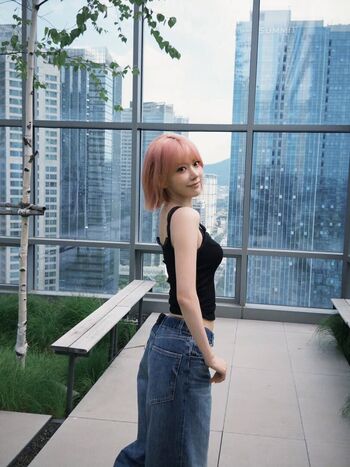 Full leaked Sakura miyawaki private onlyfans photo