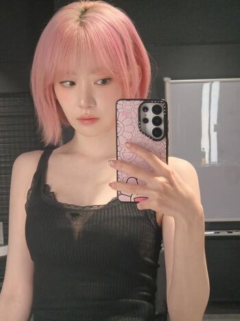 Full leaked Sakura miyawaki private onlyfans photo