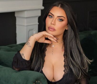 Full leaked Sarah davis model private onlyfans photo