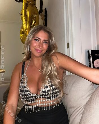 Full leaked Serineandersen private onlyfans photo