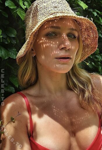 Full leaked Shantel vansanten page private onlyfans photo