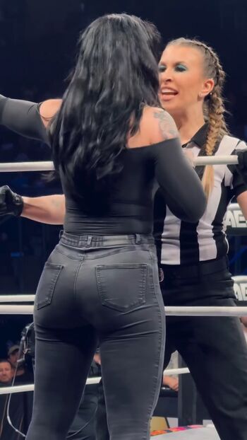 (Skye Dolecki) Skye Blue AEW