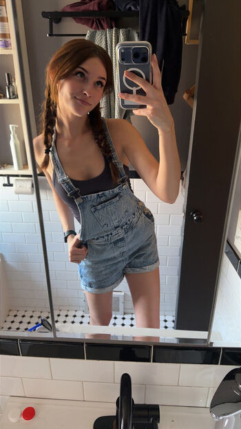Full leaked Soggyalien private onlyfans photo