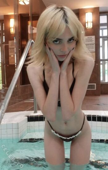 Full leaked Sophie powers page private onlyfans photo
