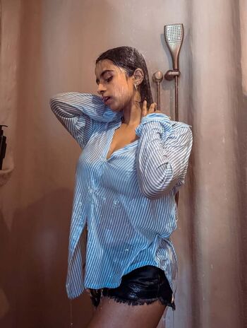 Full leaked Suhana khan page private onlyfans photo