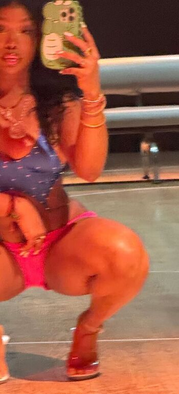 Full leaked Tosya/ private onlyfans photo