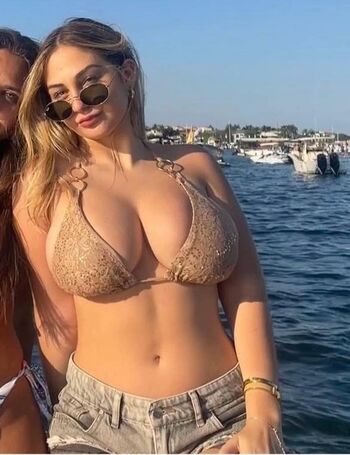 Full leaked Tatiezelman private onlyfans photo