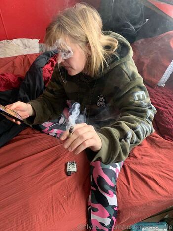 Full leaked Lauren de graaf/ private onlyfans photo