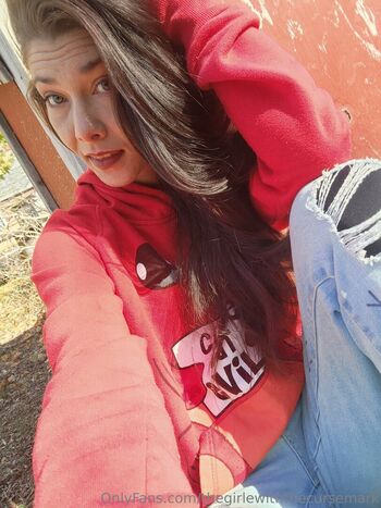 thegirlewiththecursemark