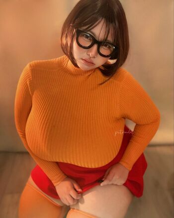 Velma & Daphne Cosplay
