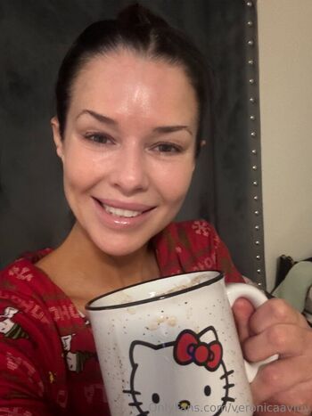 veronicaavluv