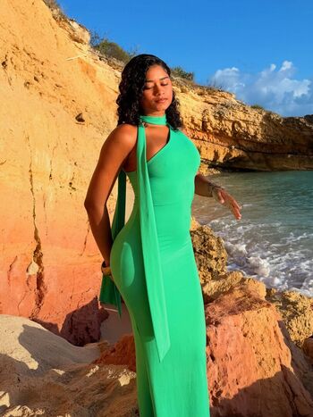 Full leaked Wahyne private onlyfans photo