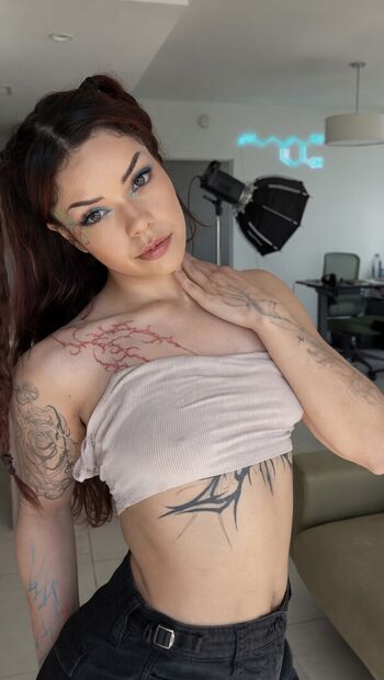 Full leaked Wavy brin private onlyfans photo