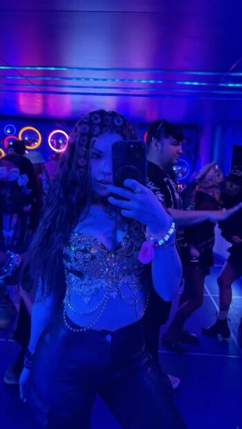 Full leaked Wavy brin private onlyfans photo