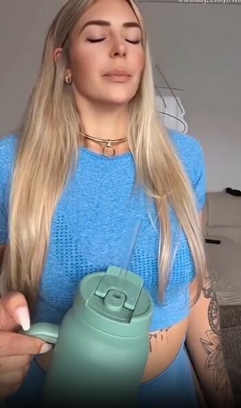 Full leaked Jana kramer/ private onlyfans photo