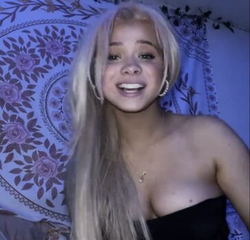 Full leaked Sinnocent/ private onlyfans photo