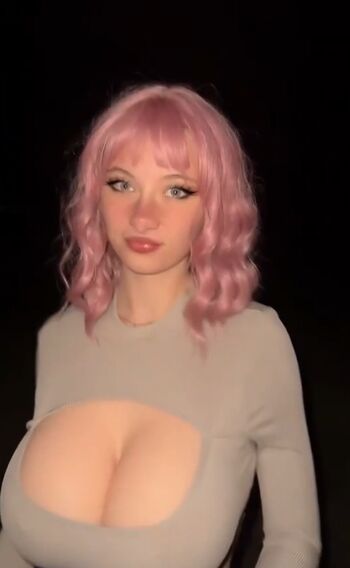 Full leaked Anna claire clouds / private onlyfans photo
