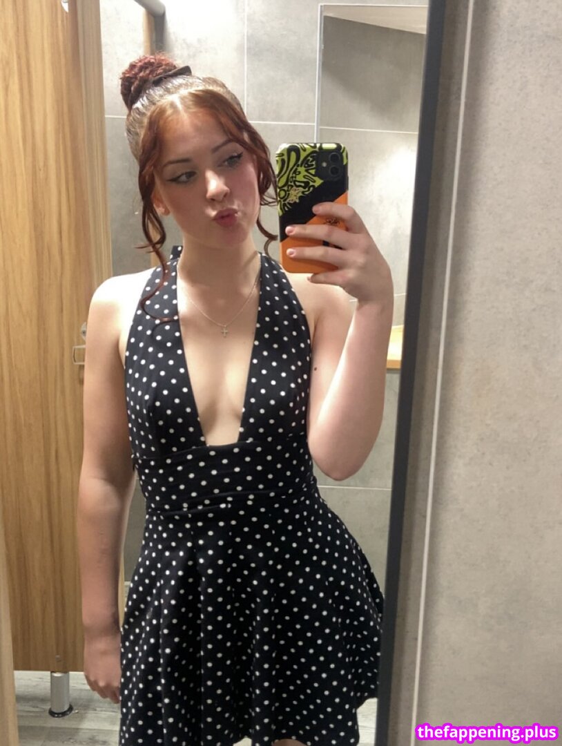 emmie_mck / xxemilyxxmcx Nude OnlyFans Photo #1