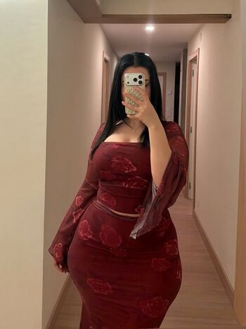 Full leaked Mona milk/ private onlyfans photo