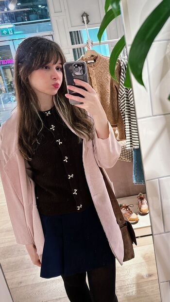 Full leaked Weitinggg/ private onlyfans photo