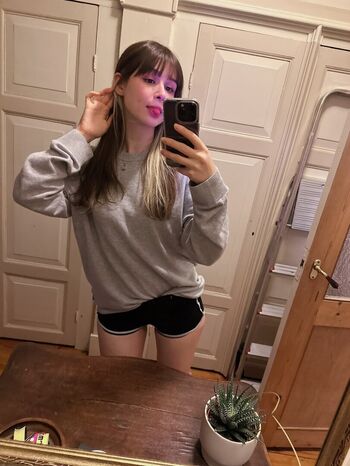 Full leaked Kaeliascorch/ private onlyfans photo