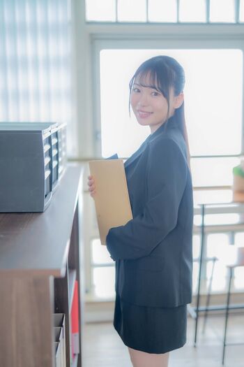 Yuna Shirahoshi 白星優菜