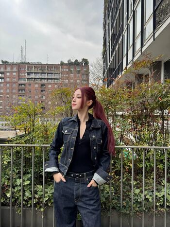 Full leaked Caeli mckay/ private onlyfans photo